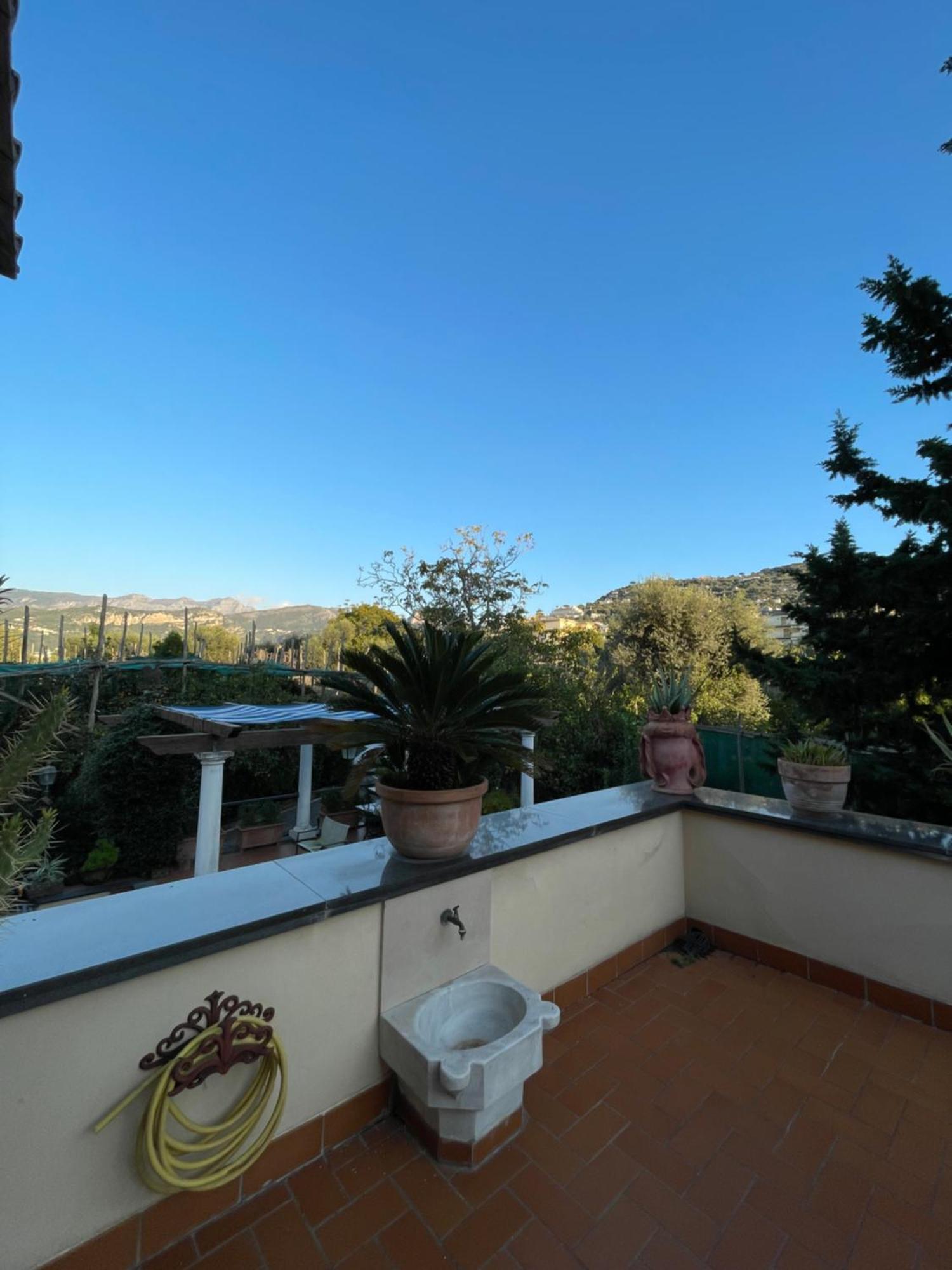 Domus Felix Panzió Sorrento Kültér fotó