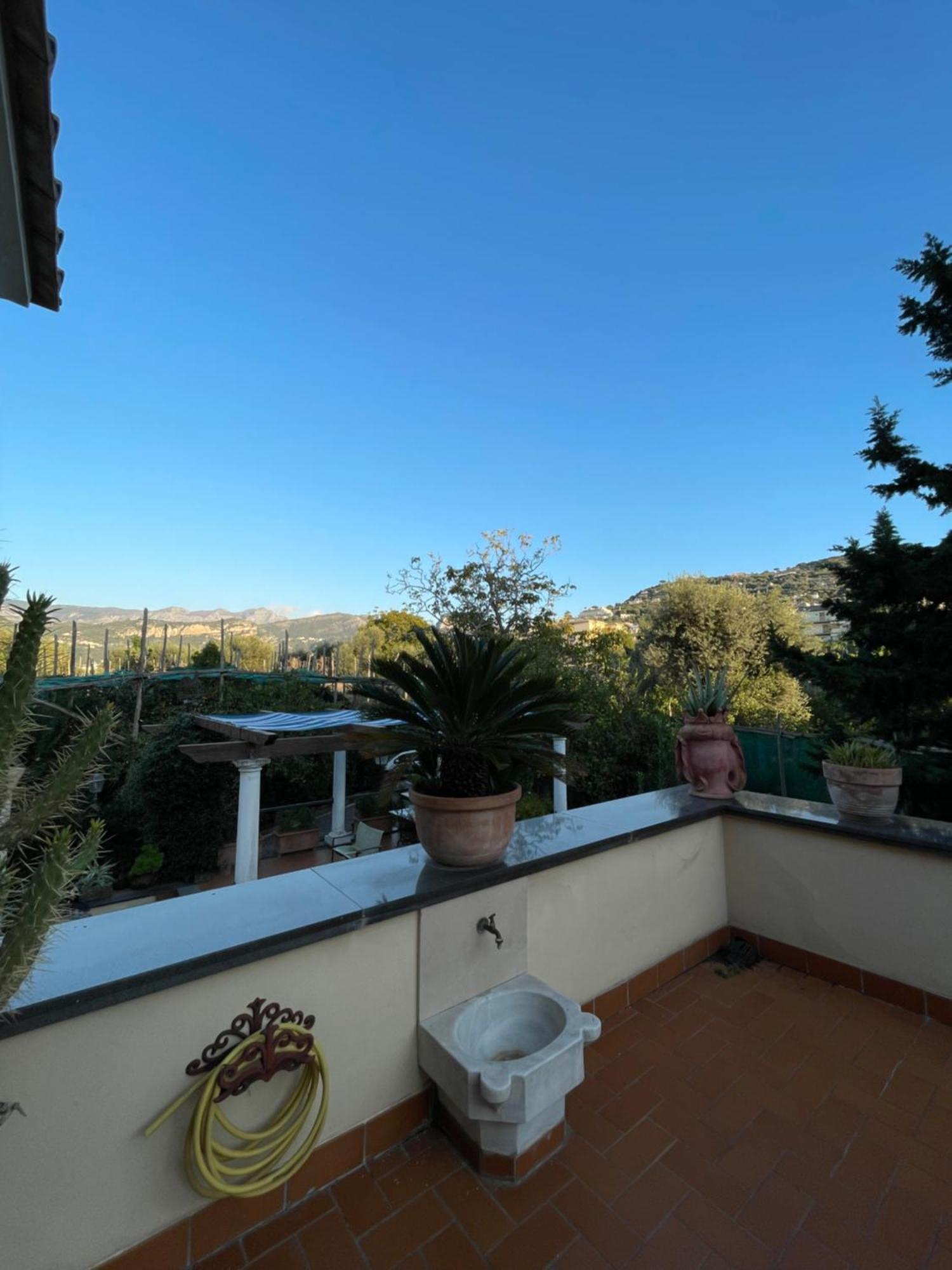 Domus Felix Panzió Sorrento Kültér fotó